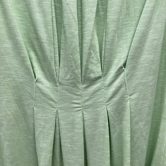 Max Studio Sleeveless Pleated Top in Lime Green Heather L - Picture 7 of 7